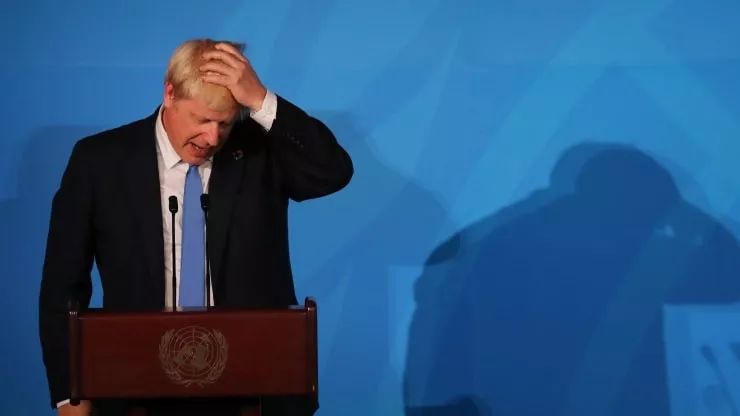 特朗普当场打断英国首相：够了