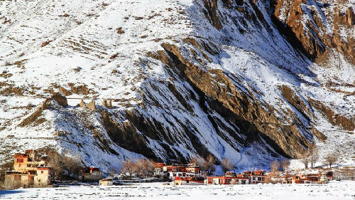 印度喜马拉雅山区突发雪崩 25人失踪