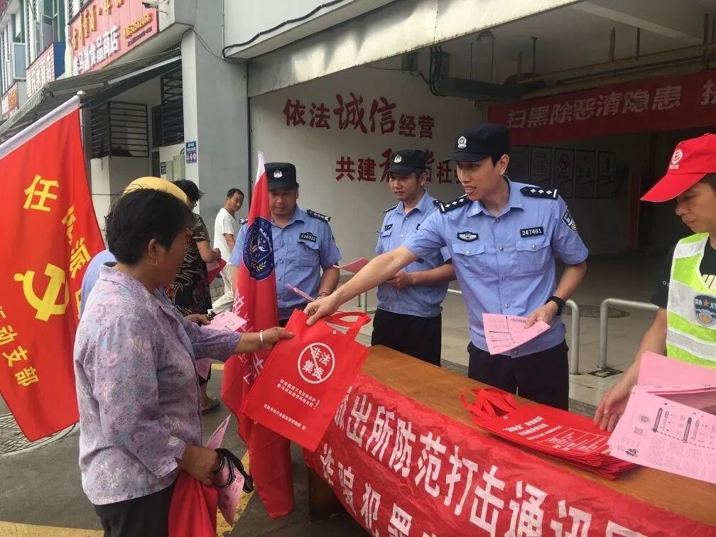 建议15岁以下学生禁用智能手机