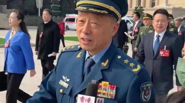 空军副司令王伟谈六代机难掩喜悦
