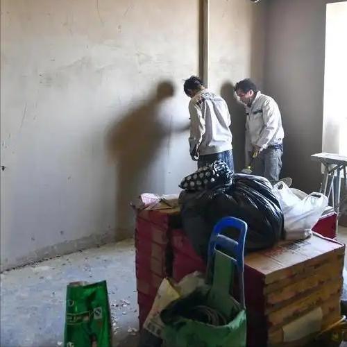 研究生辞职当装修师傅两月赚近两万