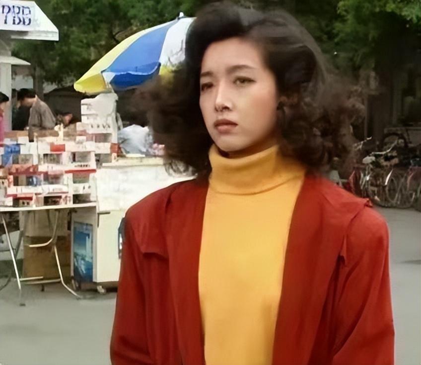 靳东回应上热搜：没什么时间看手机