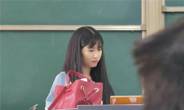 人大代表谈为什么是杭州出圈
