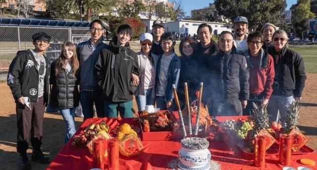 吴彦祖英语课遭吐槽 销售额超500万