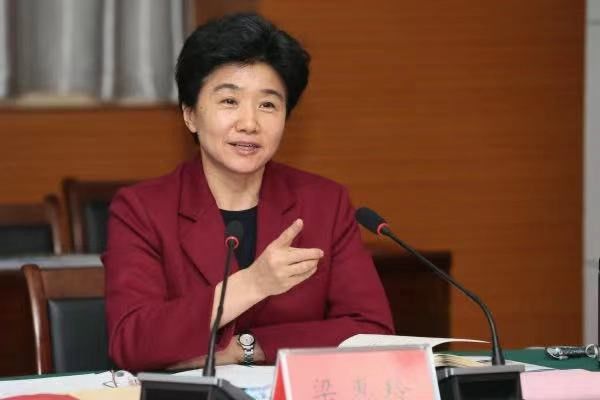 中学一级教师刘海泉任乌兰察布代市长
