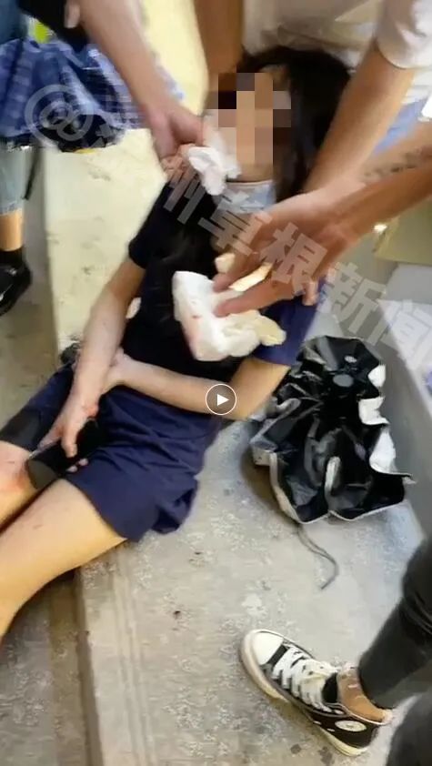 高二女生解决雨天骑行难题获得专利