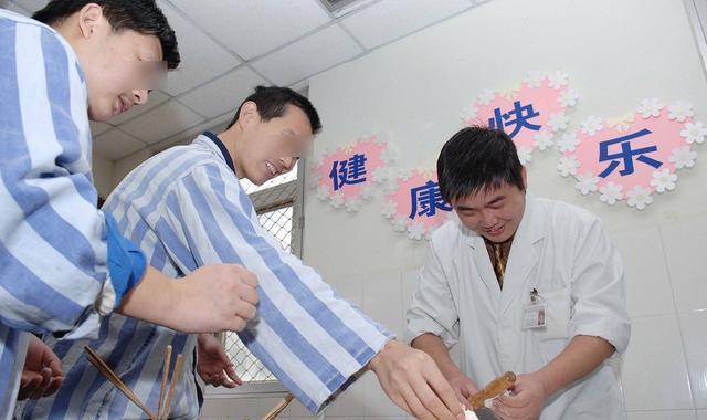 男子被强送精神病院22天 当地调查