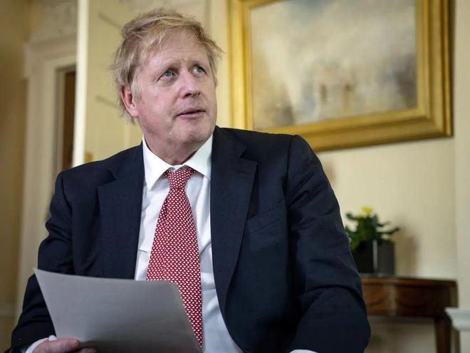 英国首相回应美加征关税
