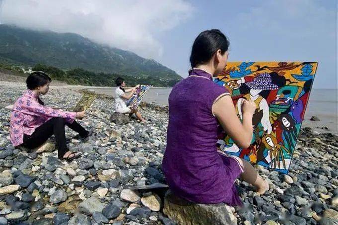 舟山文旅回应“普陀山拄拐走2公里”