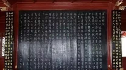 滕王阁景区：没有游客背《岳阳楼记》