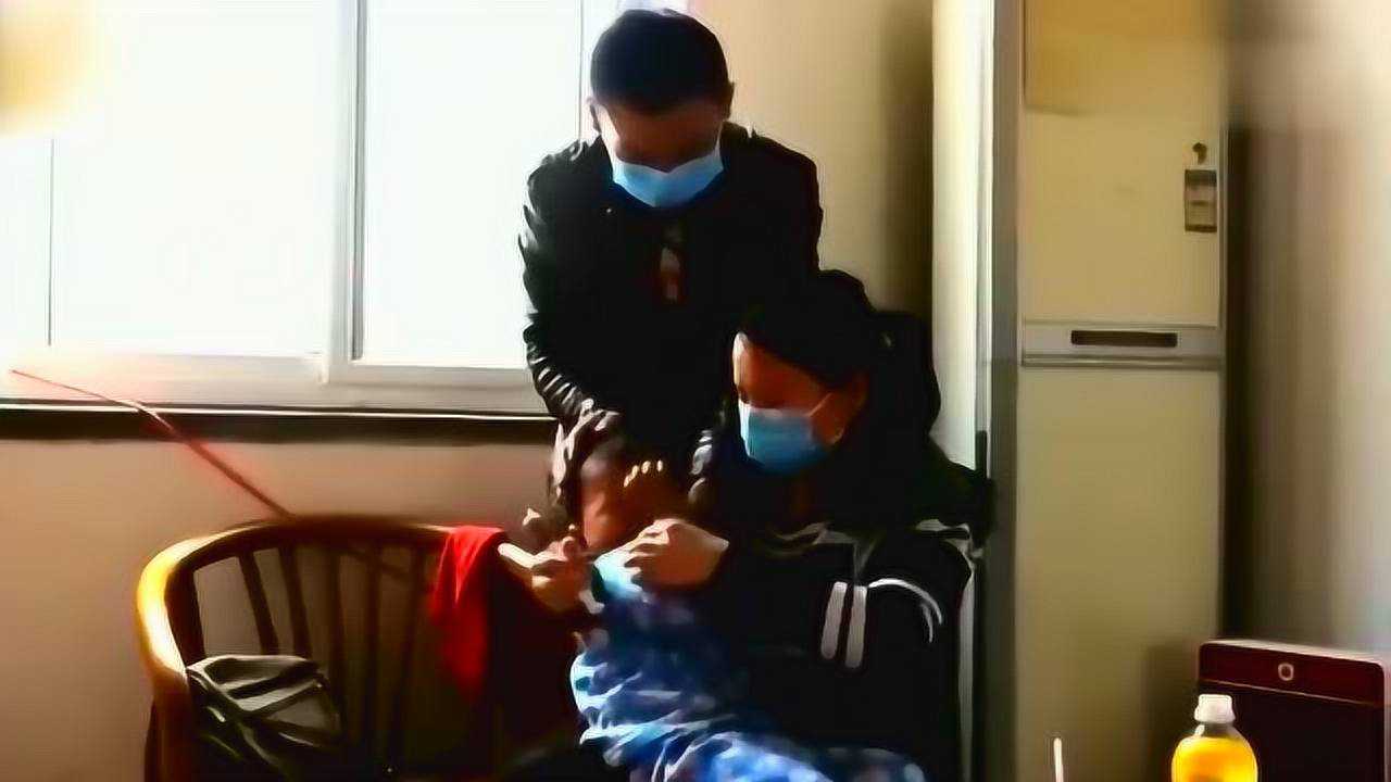 夫妻闭店3天陪儿子救了个人