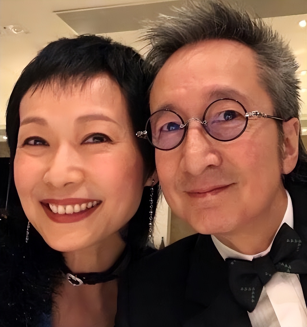 百克力：62岁叶童年龄只是数字