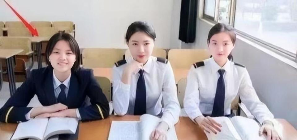被顶替上大学的女律师回应转行