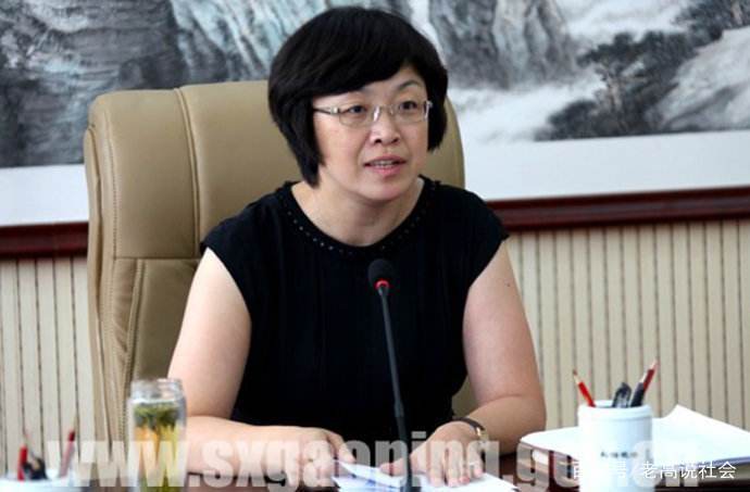 副部级女贪官被处分 丈夫也已落马