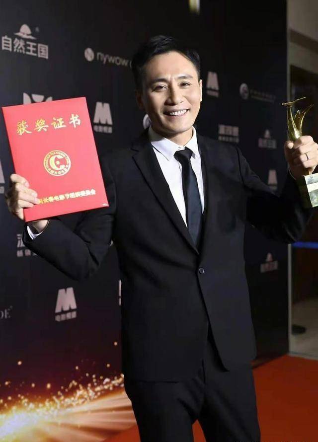 47岁刘烨“瘦到皮包骨”引热议