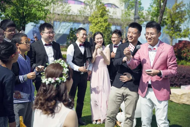 90后极速版婚礼 没仪式直接开席