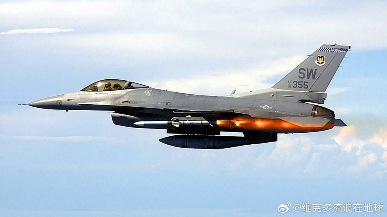 曝美军退役F-16战机正被运往乌克兰