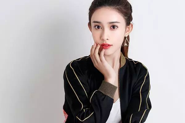 53岁汪峰被孟子义公开卸妆