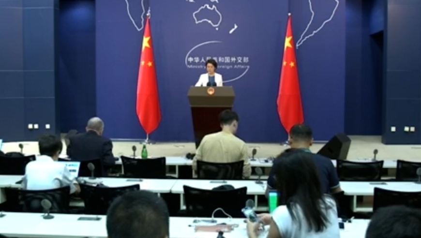 中国航母为何靠近日本？外交部回应