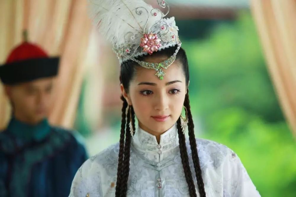 海陆麦迪娜唱《雨蝶》助阵李晟