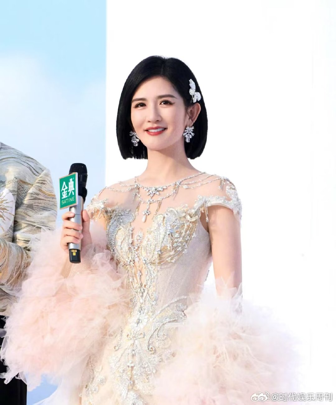 谢娜《浪姐》总决赛连跳七首歌